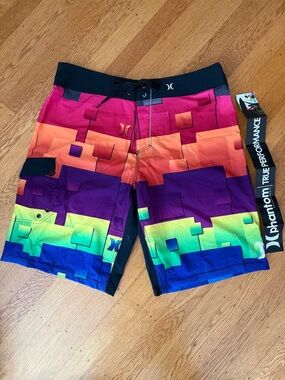 Hurley Phantom Geo Gradient Boardshorts - Rainbow